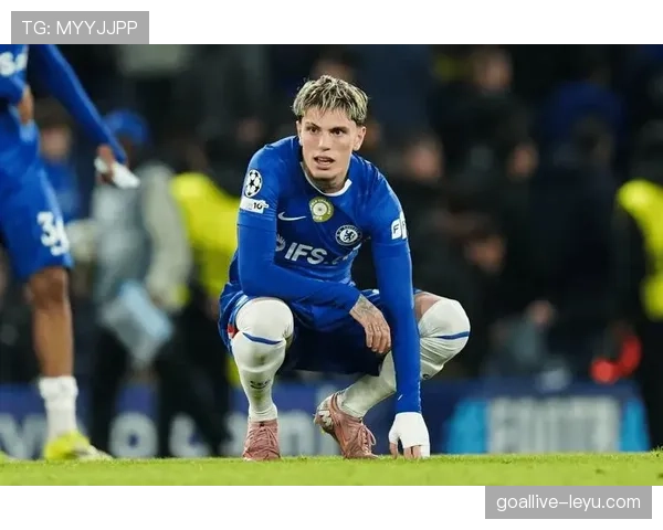 切尔西阵容豪华背景下稳定输出不足，阶段性表现受限对赛季走势形成制约